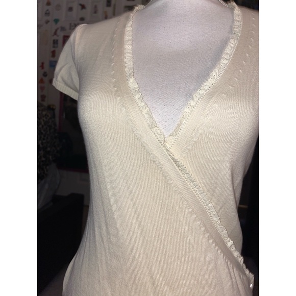 Women’s Cream Old Navy Brand Perfect Fit Sweater NWT 🤎 - Picture 6 of 17